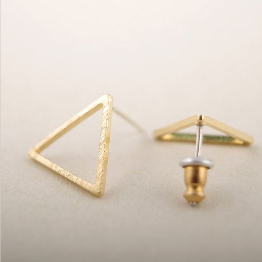 Tiny Cutout Triangle Stud Earrings, Gold Triangle Earrings, Stud Earrings, Cutout Earrings, Everyday Earrings, Simple Earrings,chic Earrings